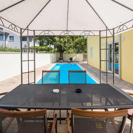 Luxurious In Ferienhaus